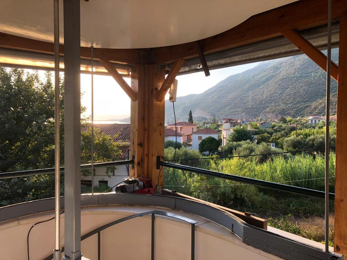 Steinturm Mit Dach-Terrasse Zwischen Fluss, Meer Und Gebirge- Spiti Pirgos Paralia Sergoulas المظهر الخارجي الصورة